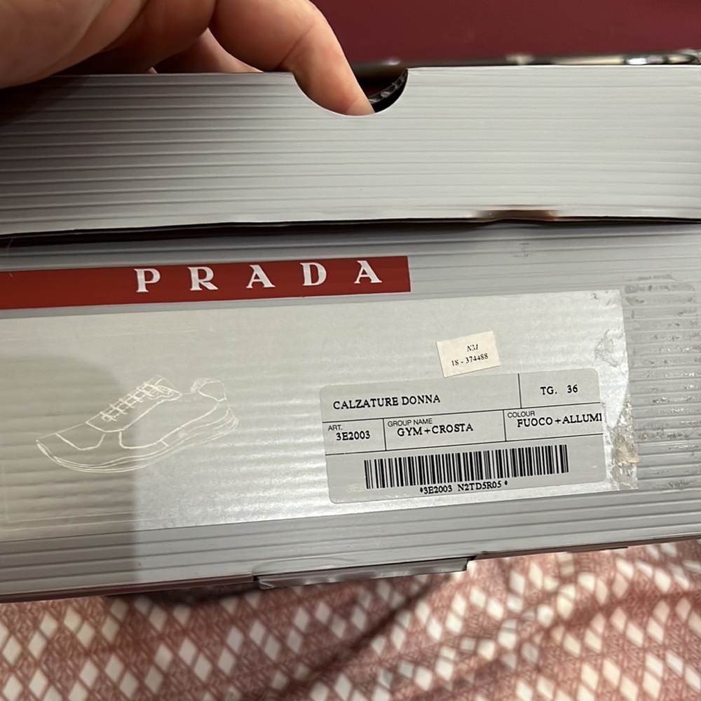 Prada Sneakers Trainers Red size 36 EU/ 6 US - 19892185 - Picture 2 of 5